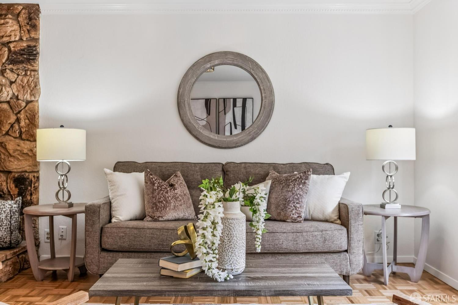 Detail Gallery Image 7 of 36 For 1421 El Camino Real #6,  Burlingame,  CA 94010 - 2 Beds | 2 Baths