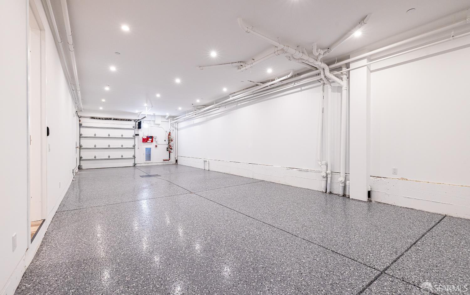 Photo #20: 425078762 Listing: Photo #20