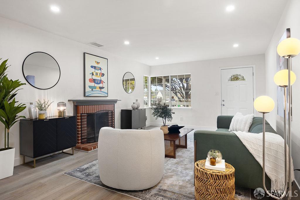 Detail Gallery Image 9 of 48 For 688 Garside Ct, San Leandro,  CA 94579 - 3 Beds | 2 Baths