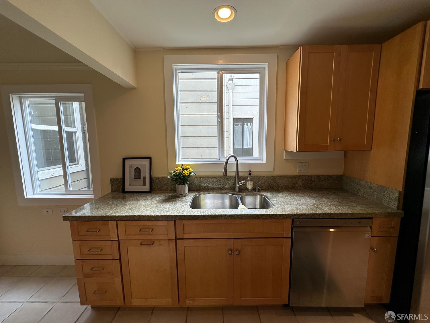 Photo #10: 425064370 Listing: Photo #10