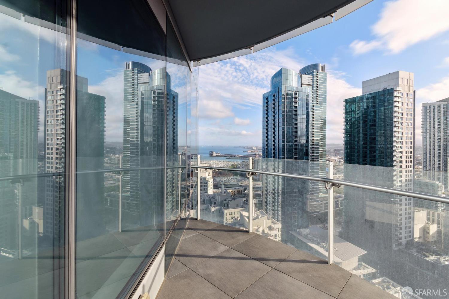 Detail Gallery Image 10 of 41 For 201 Folsom St 35a,  San Francisco,  CA 94105 - 2 Beds | 2 Baths