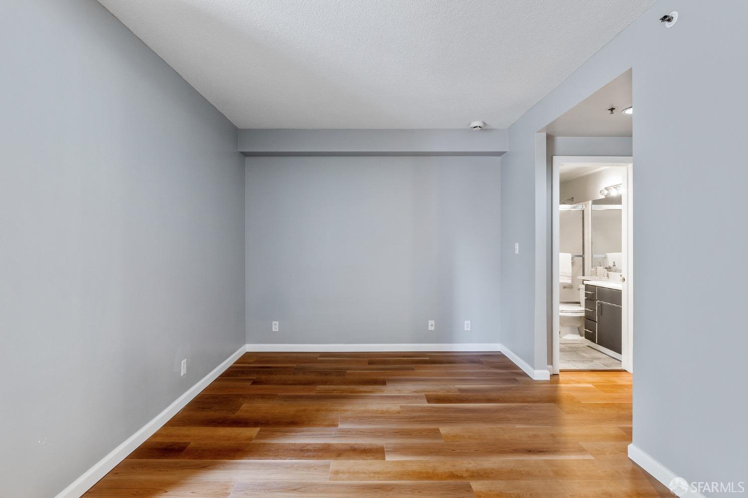 Photo #18: 425078952 Listing: Photo #18