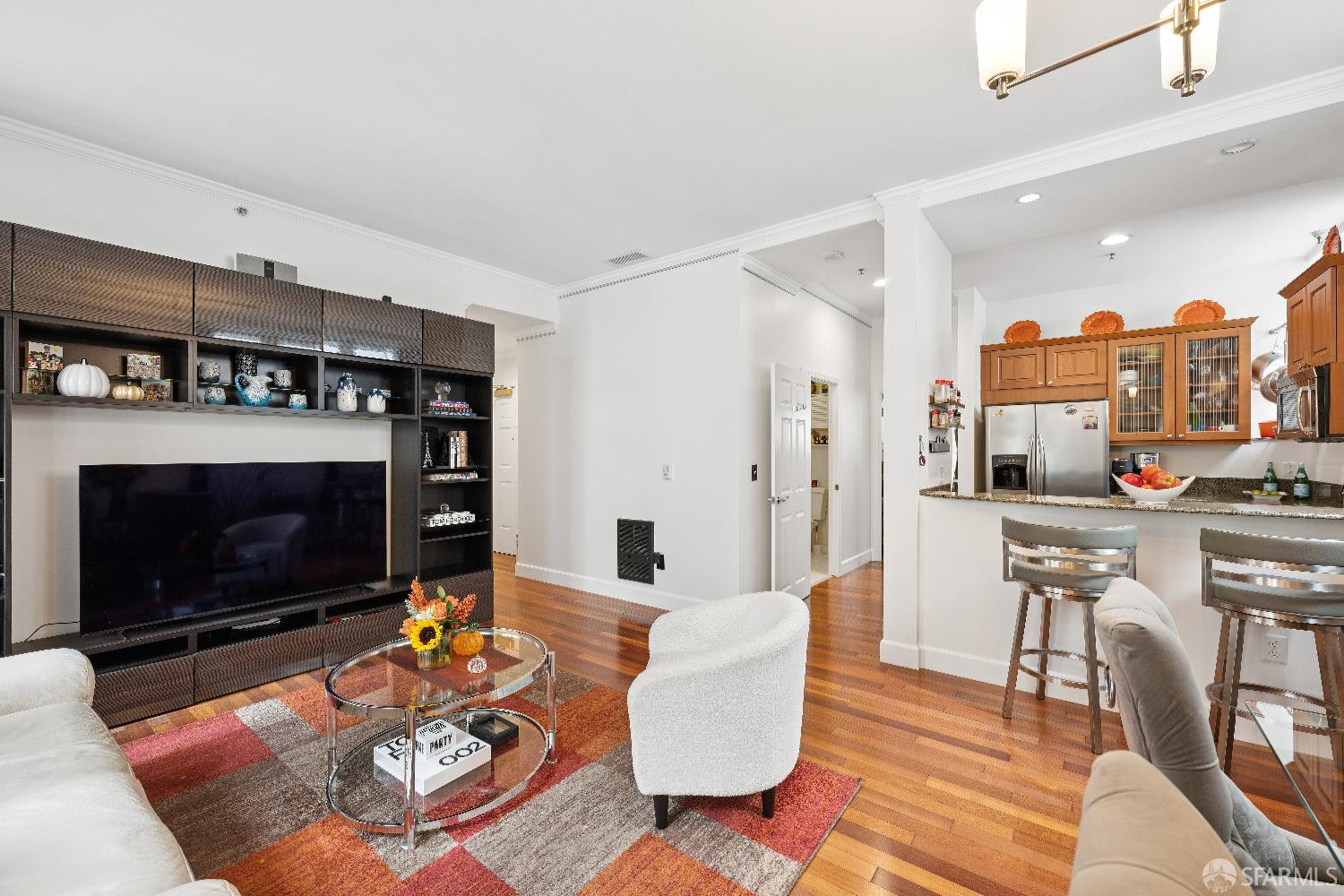 Photo #12: 425065266 Listing: Photo #12