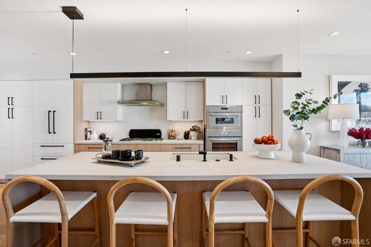 Detail Gallery Image 8 of 34 For 576 27th Ave, San Francisco,  CA 94121 - 3 Beds | 2/1 Baths