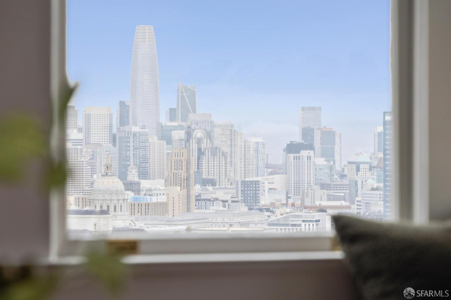 Detail Gallery Image 32 of 53 For 141 Buena Vista Ave, San Francisco,  CA 94117 - 4 Beds | 3 Baths