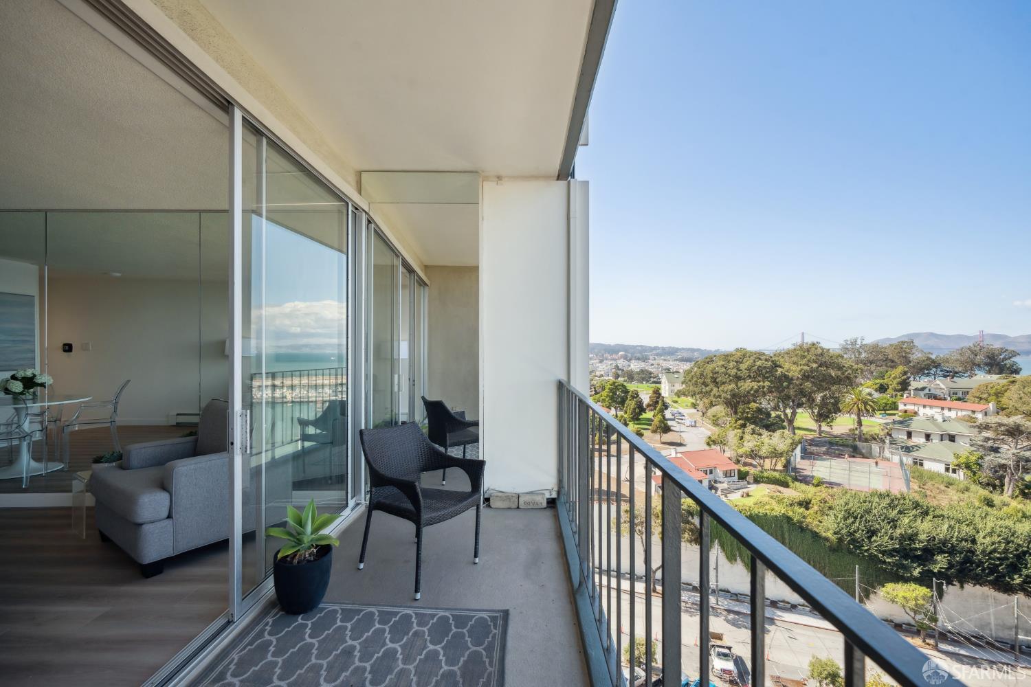 Photo #6: 425061533 Listing 