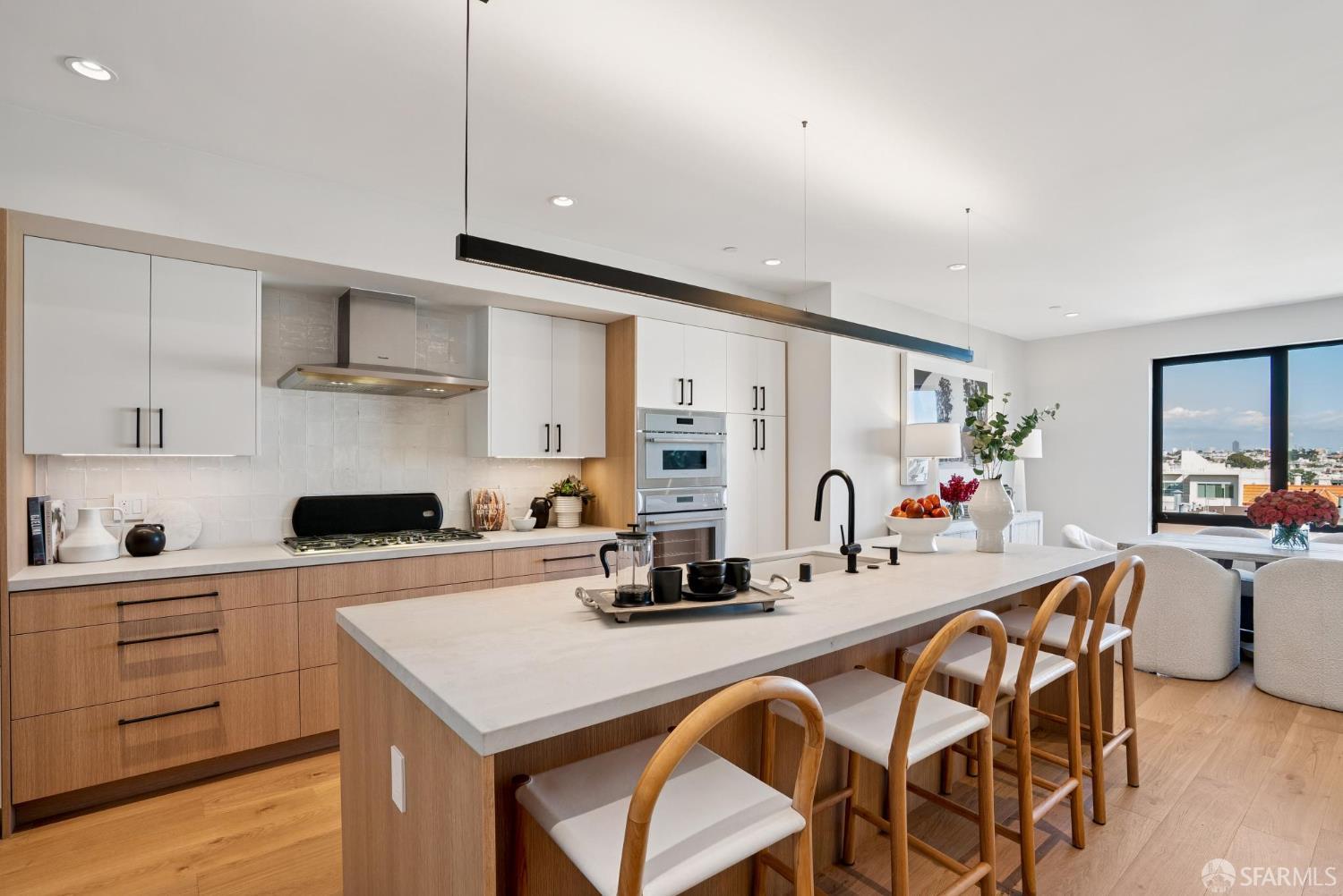 Detail Gallery Image 9 of 34 For 576 27th Ave, San Francisco,  CA 94121 - 3 Beds | 2/1 Baths