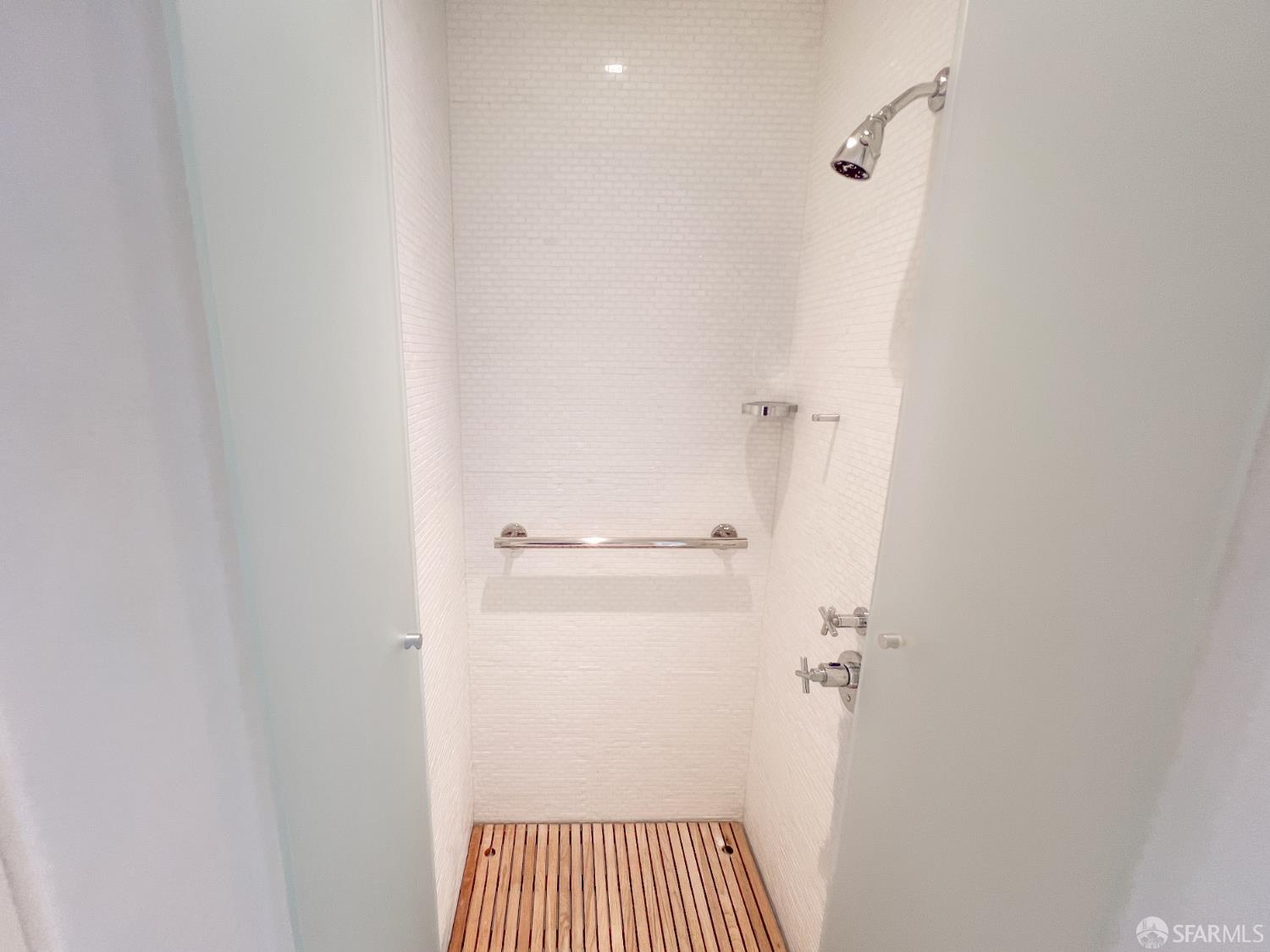 Detail Gallery Image 14 of 31 For 2200 Sacramento St #1702,  San Francisco,  CA 94115 - 2 Beds | 2/1 Baths