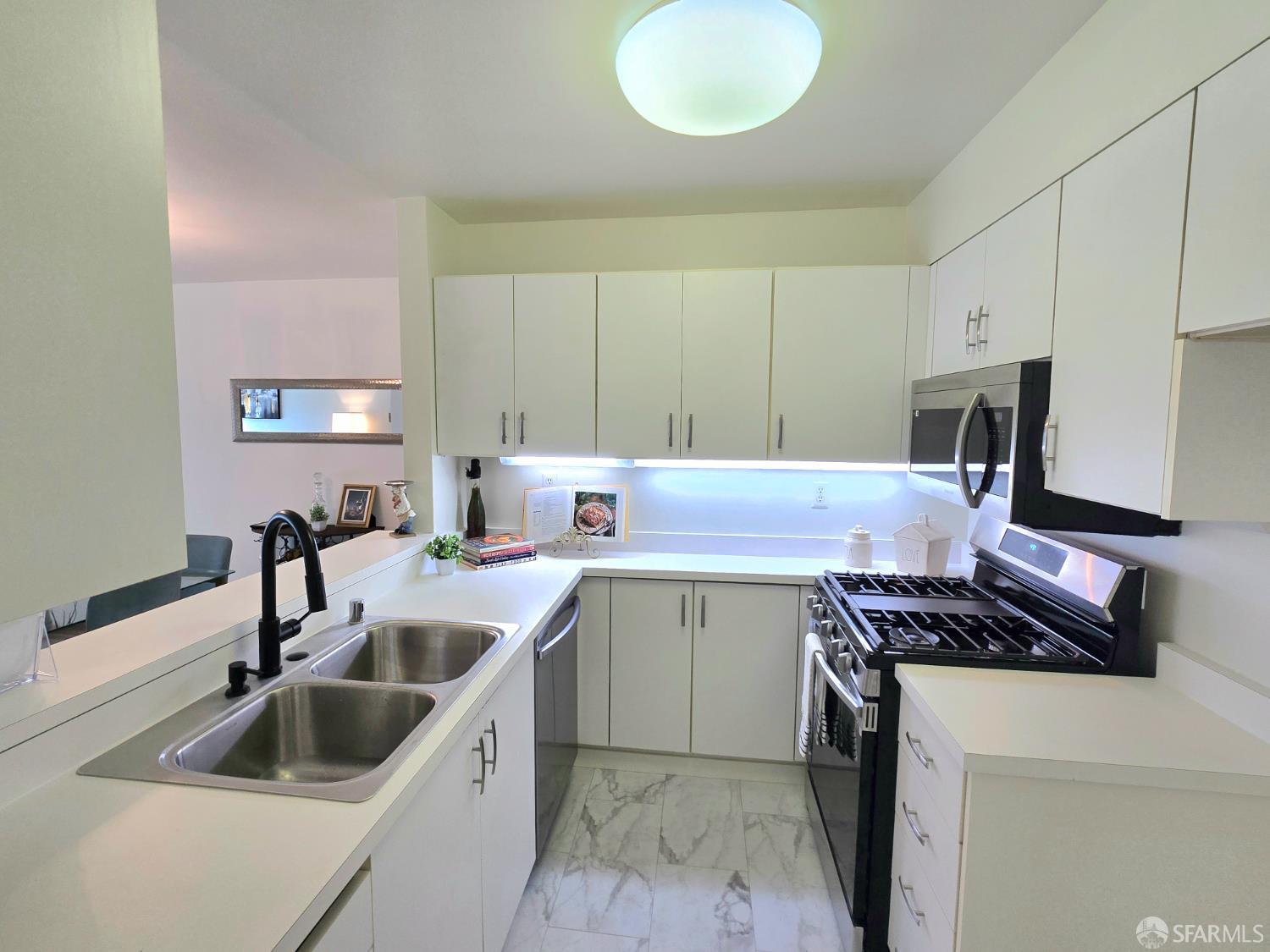 Photo #18: 425077447 Listing: Photo #18