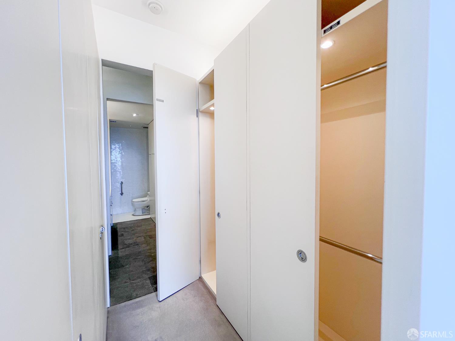 Detail Gallery Image 12 of 31 For 2200 Sacramento St #1702,  San Francisco,  CA 94115 - 2 Beds | 2/1 Baths