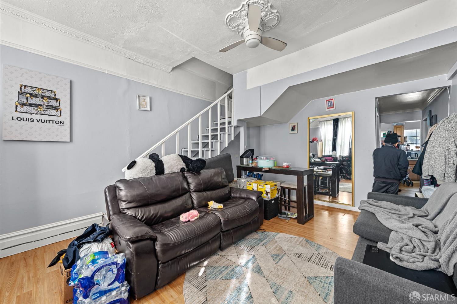 Detail Gallery Image 4 of 4 For 1048 Oak St, San Francisco,  CA 94117 - – Beds | – Baths