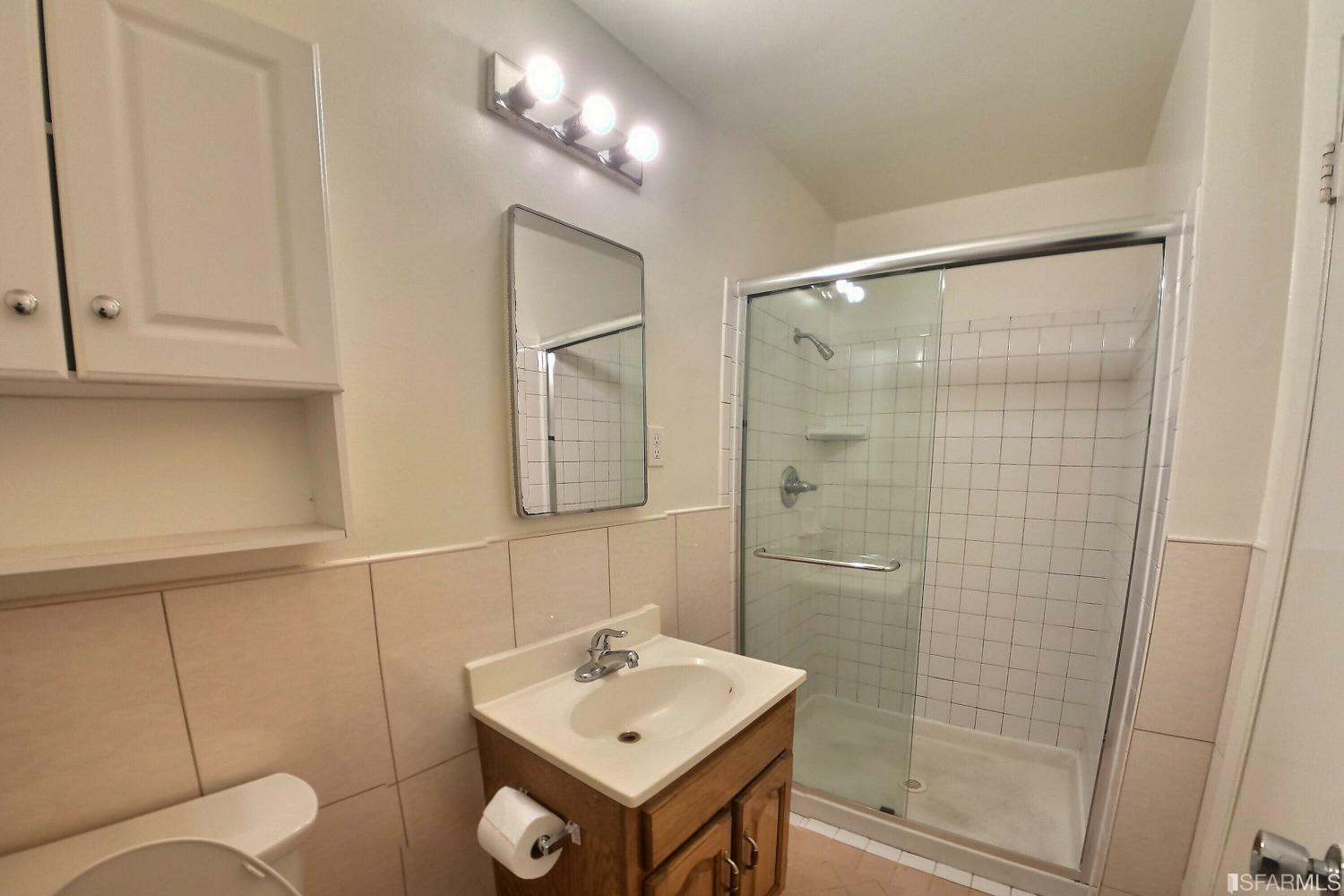 Detail Gallery Image 12 of 18 For 1907 Greenwich St #4,  San Francisco,  CA 94123 - 0 Beds | 1 Baths