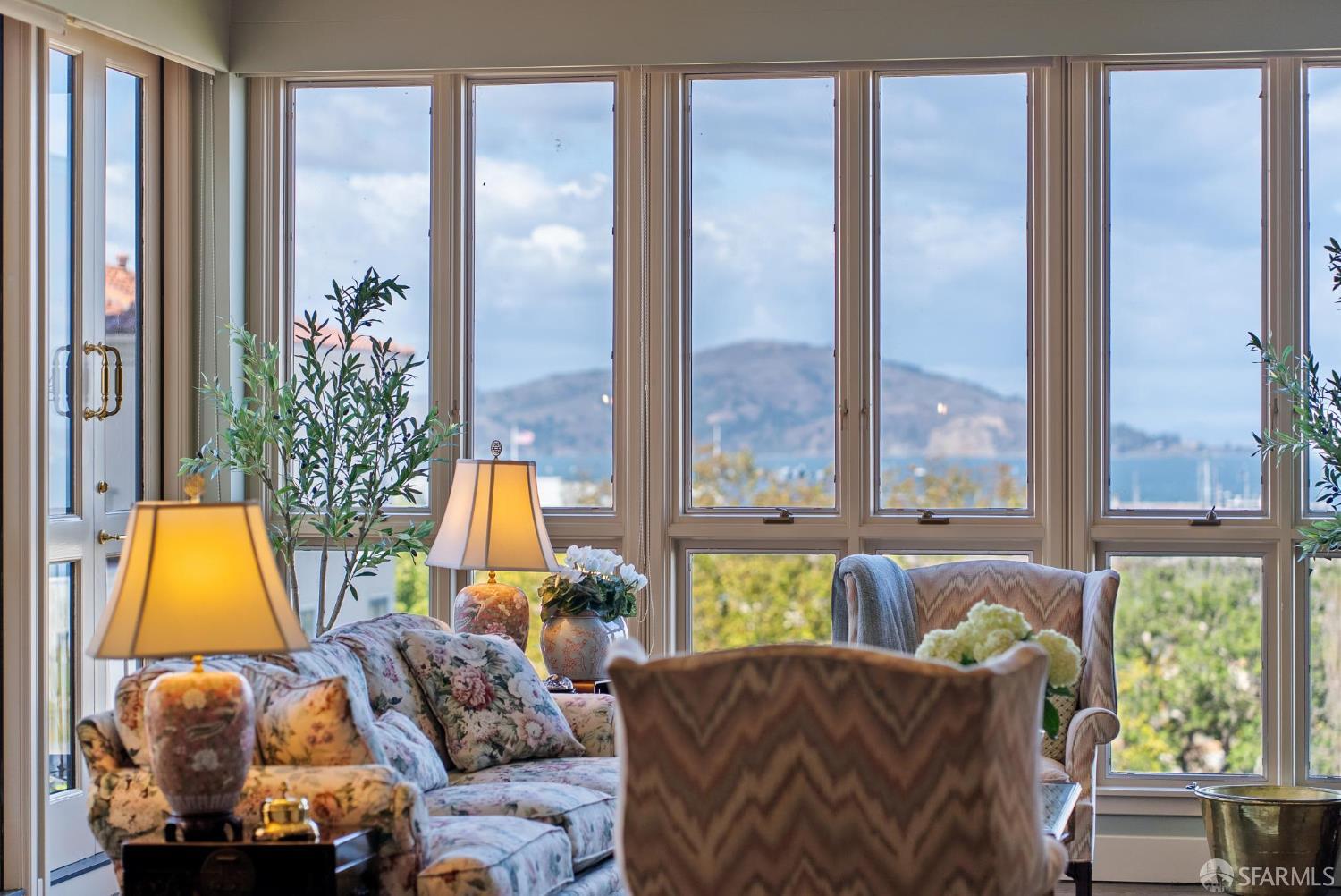 Detail Gallery Image 31 of 73 For 165 Francisco St #11,  San Francisco,  CA 94133 - 3 Beds | 2/1 Baths