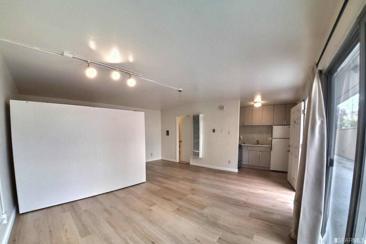 Detail Gallery Image 9 of 18 For 1907 Greenwich St #4,  San Francisco,  CA 94123 - 0 Beds | 1 Baths