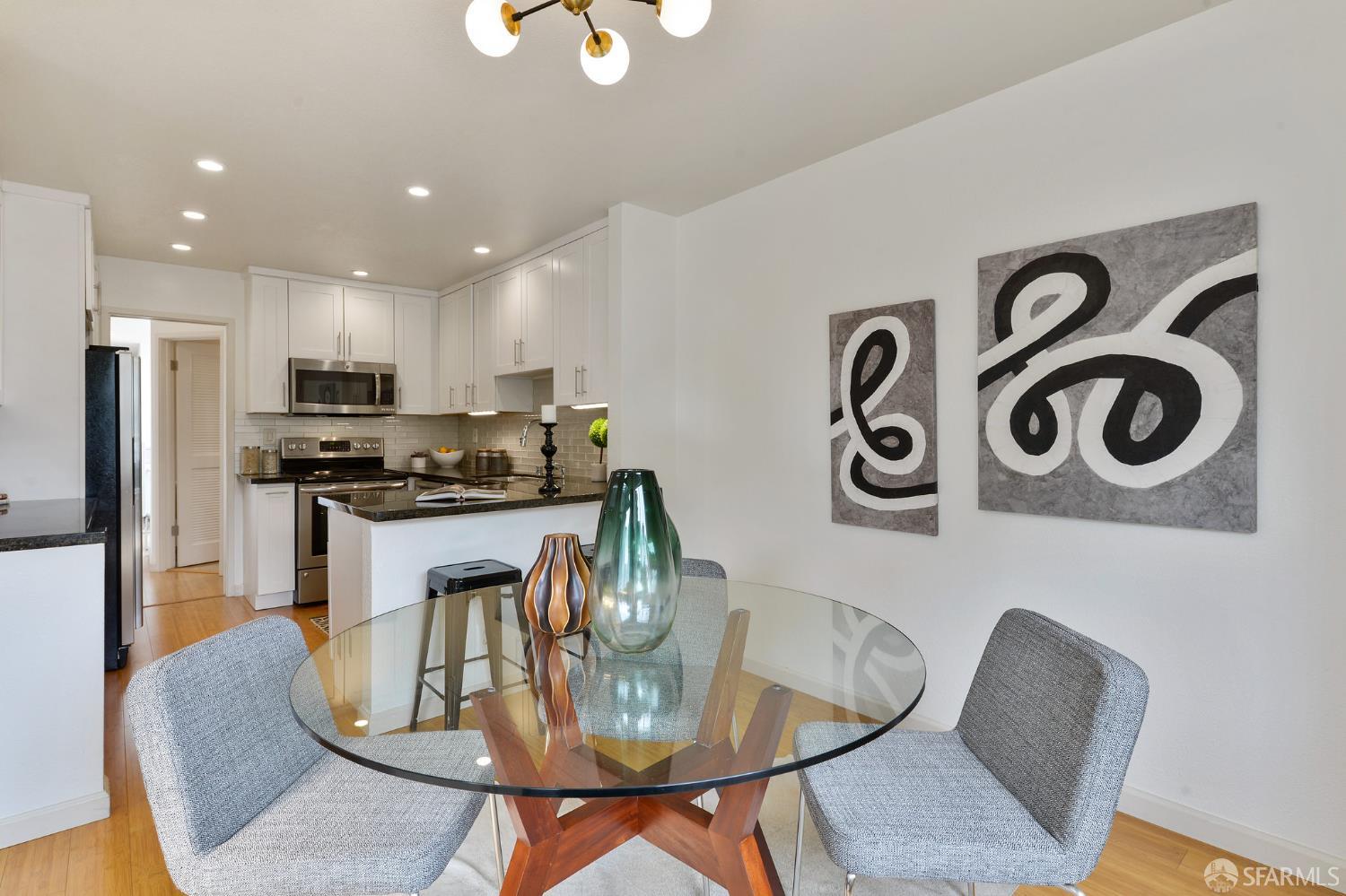 Photo #24: 425079388 Listing: Photo #24