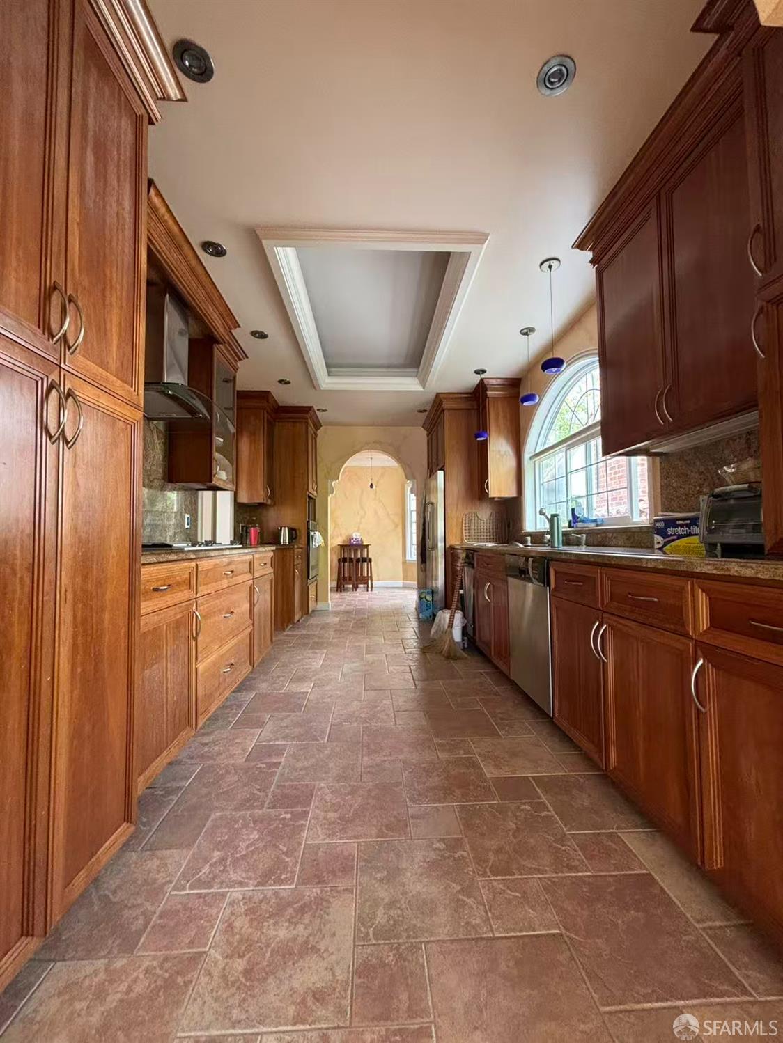 Detail Gallery Image 21 of 27 For 450 Laurel Ave, Millbrae,  CA 94030 - 4 Beds | 3 Baths