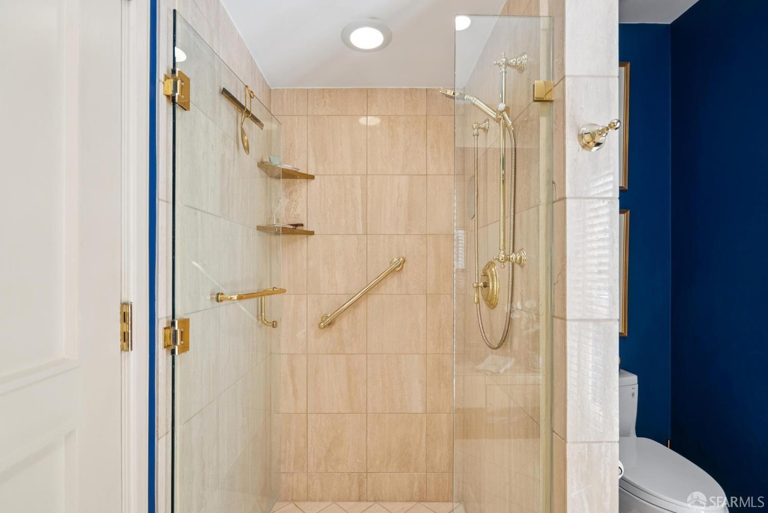 Detail Gallery Image 67 of 73 For 165 Francisco St #11,  San Francisco,  CA 94133 - 3 Beds | 2/1 Baths