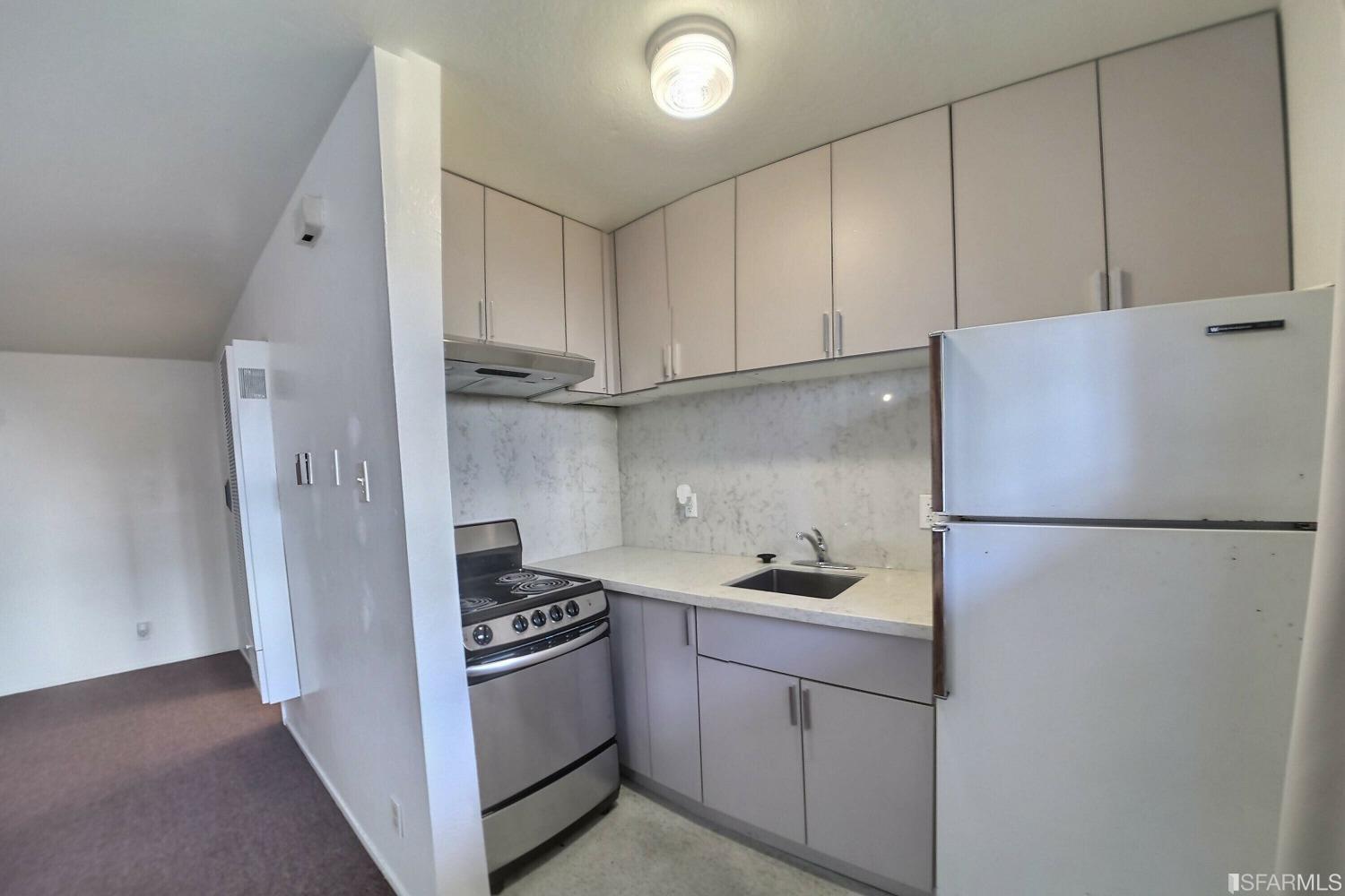 Detail Gallery Image 11 of 18 For 1907 Greenwich St #4,  San Francisco,  CA 94123 - 0 Beds | 1 Baths