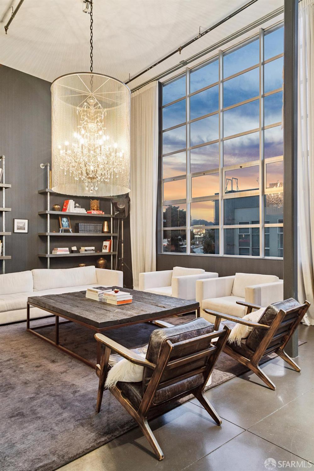 Photo #4: 425020174 Listing: Photo #4