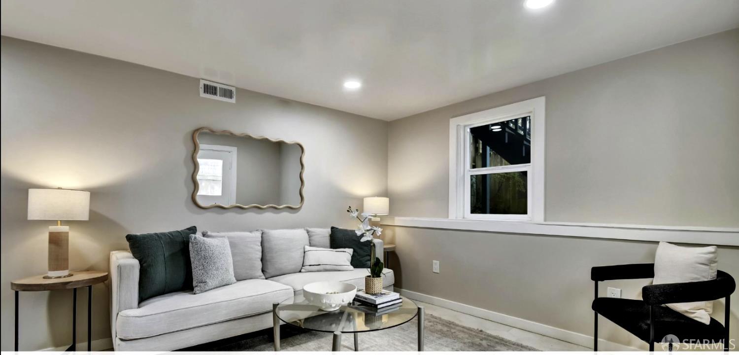 Detail Gallery Image 14 of 17 For 1515 11th Ave, San Francisco,  CA 94122 - 4 Beds | 5 Baths