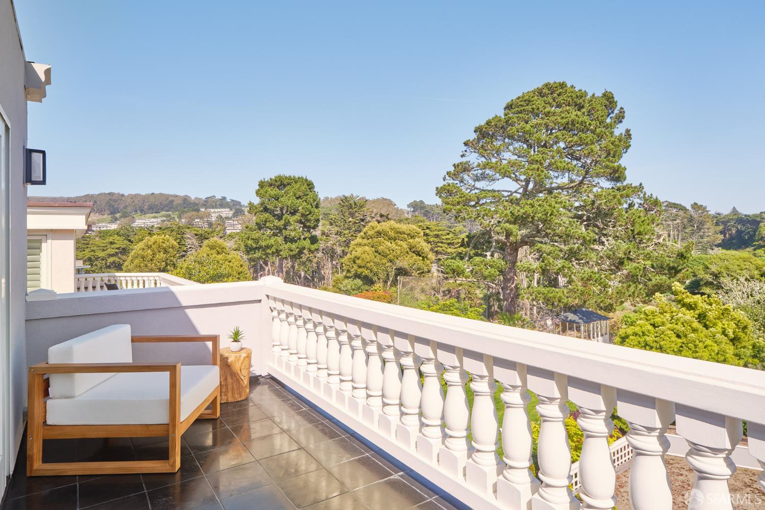 Detail Gallery Image 17 of 39 For 50 25th Ave, San Francisco,  CA 94121 - 5 Beds | 4/1 Baths