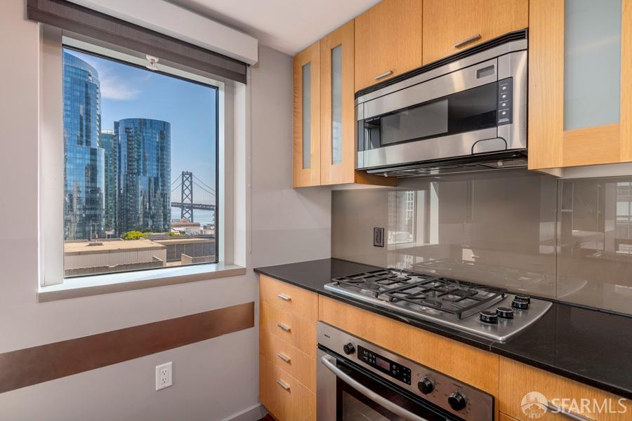 Detail Gallery Image 5 of 22 For 333 1st St #N1505,  San Francisco,  CA 94105 - 1 Beds | 1 Baths