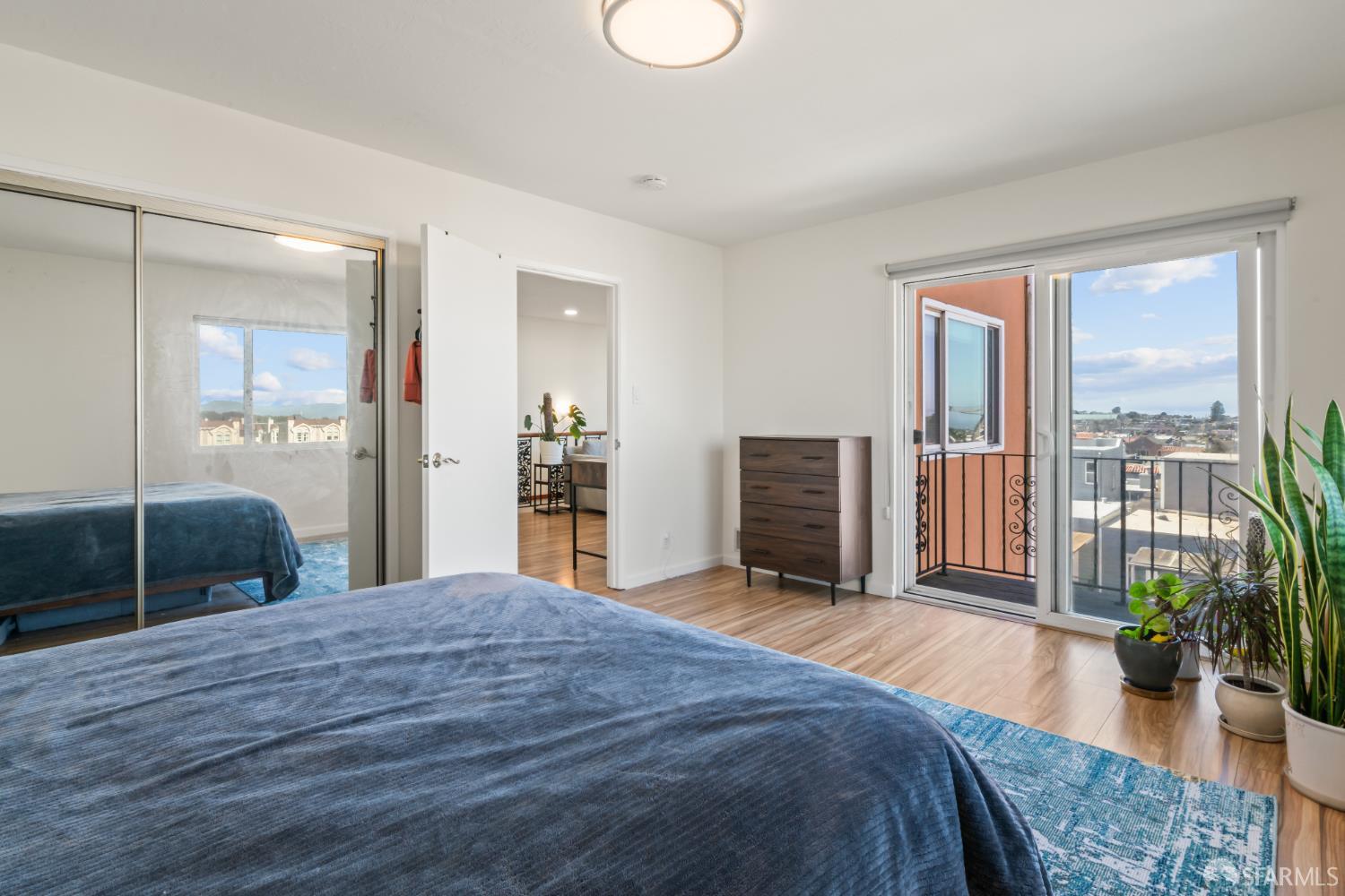 Detail Gallery Image 6 of 38 For 1551 20th Ave, San Francisco,  CA 94122 - – Beds | – Baths