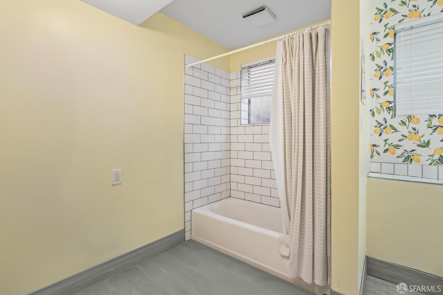 Detail Gallery Image 19 of 38 For 1551 20th Ave, San Francisco,  CA 94122 - – Beds | – Baths