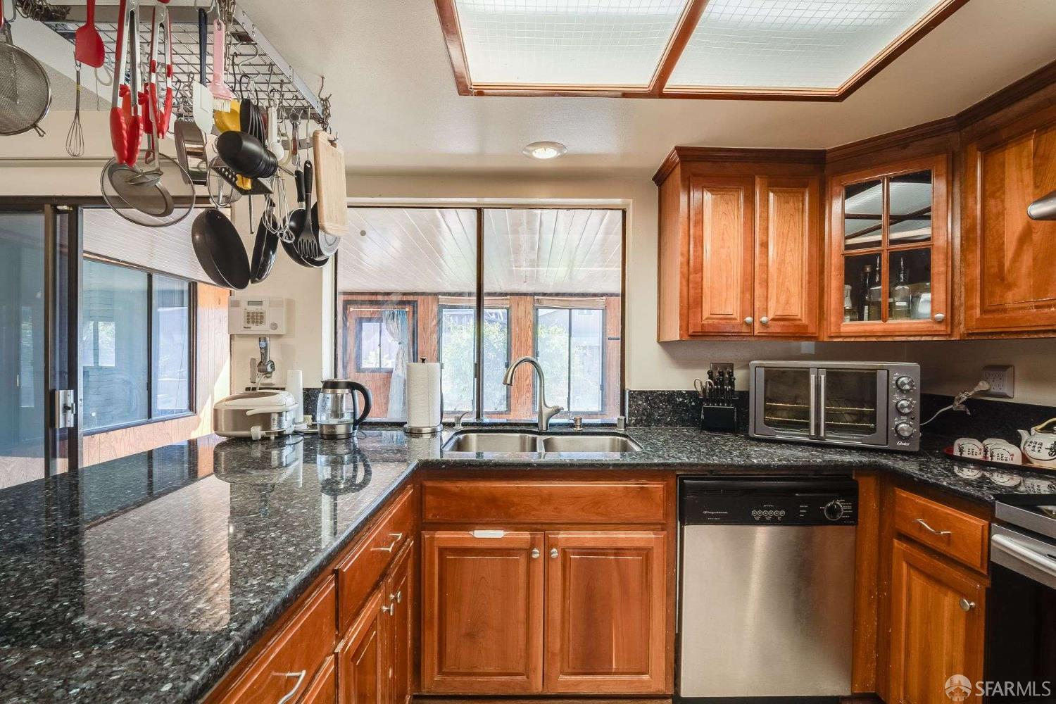 Detail Gallery Image 9 of 37 For 2847 Norcrest Dr, San Jose,  CA 95148 - 4 Beds | 2 Baths