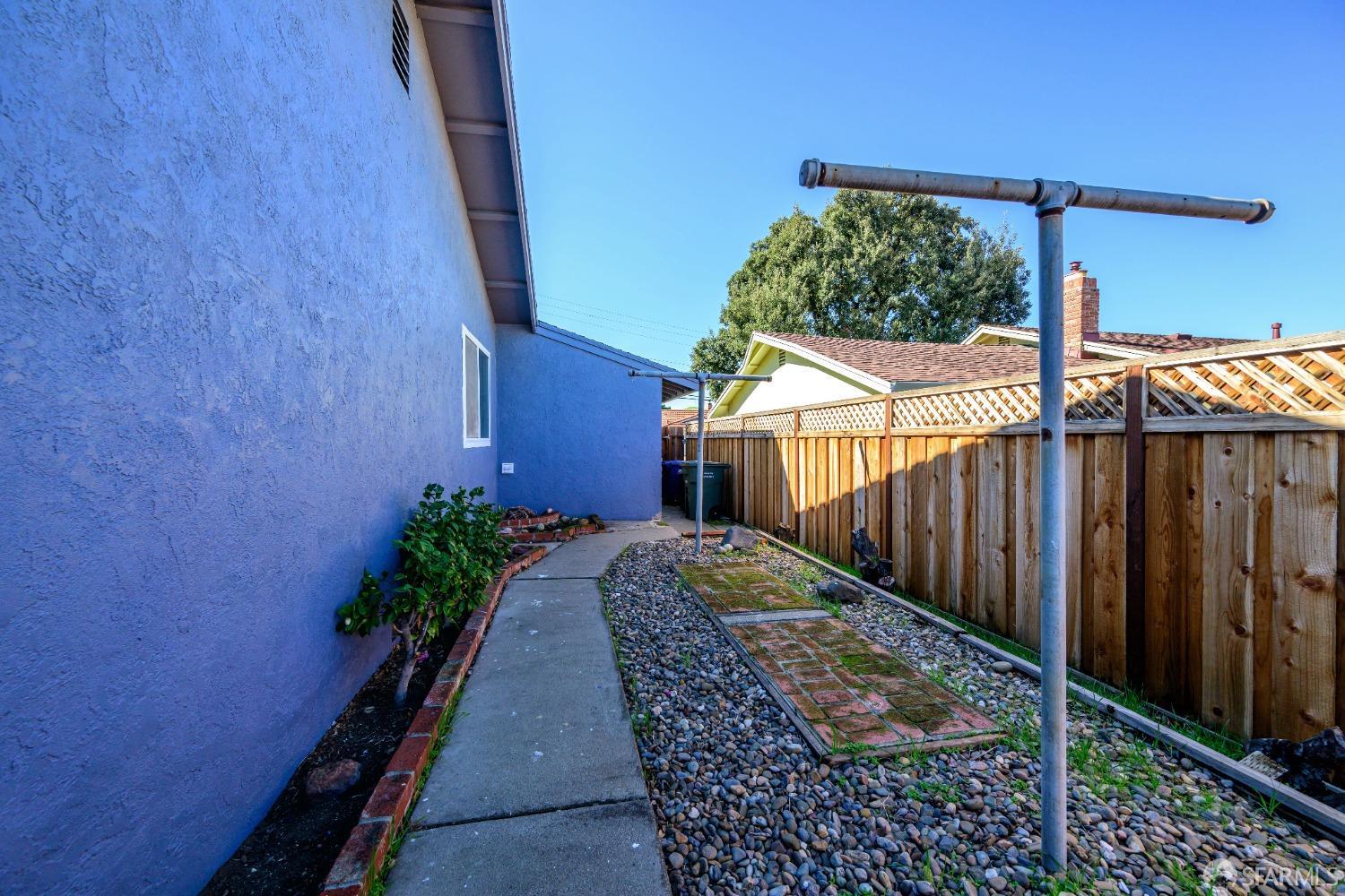 Detail Gallery Image 61 of 62 For 4301 Hillview Dr, Pittsburg,  CA 94565 - 3 Beds | 2 Baths