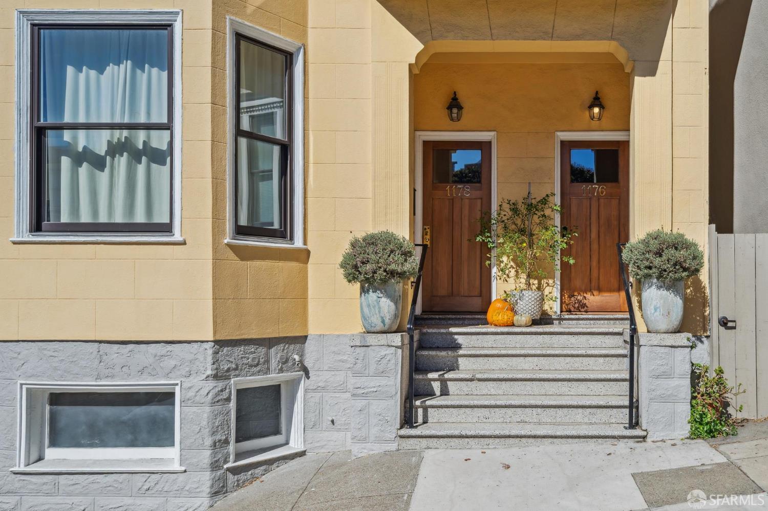 Photo #4: 425079481 Listing 