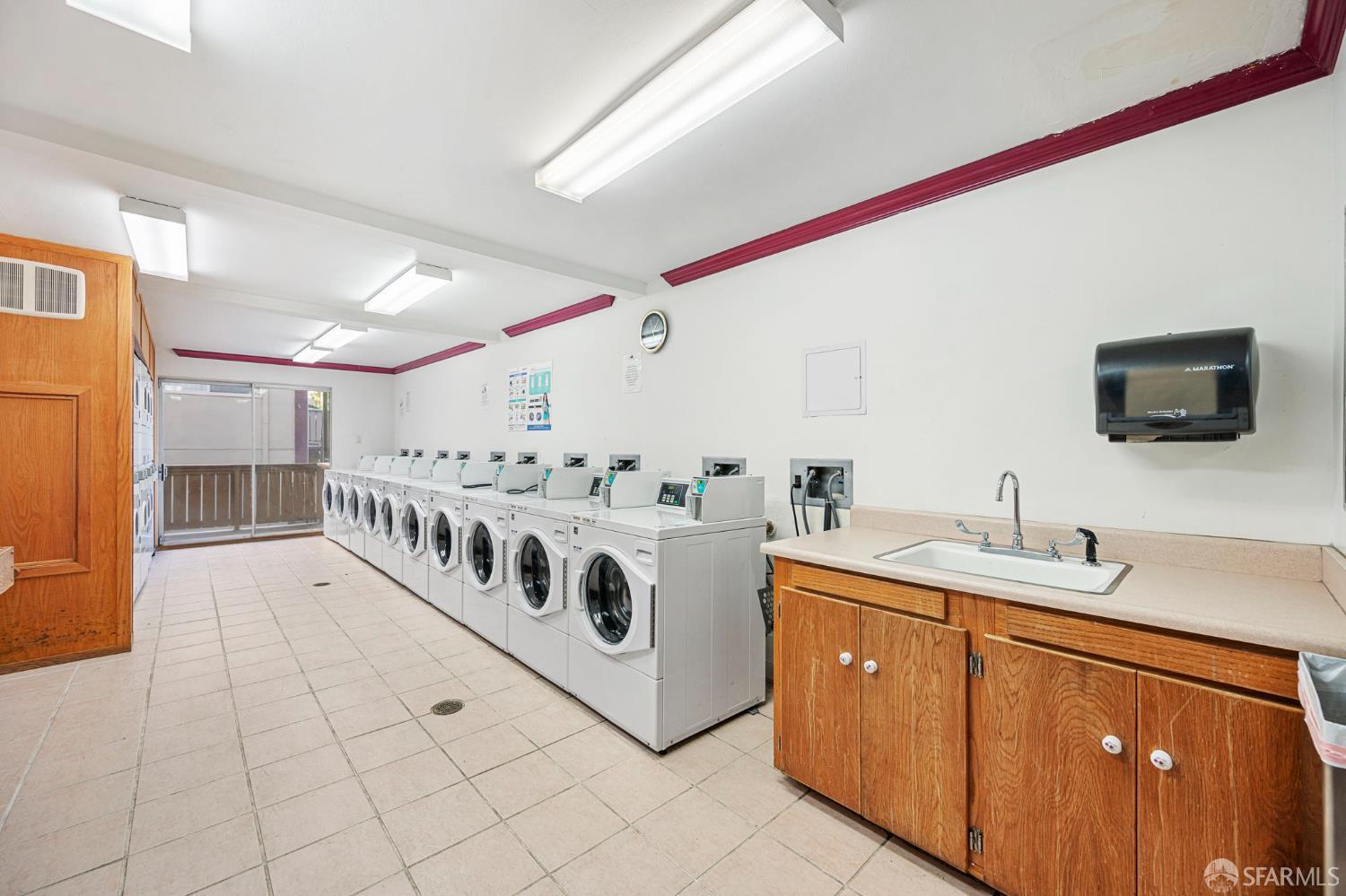 Detail Gallery Image 43 of 54 For 1327 Webster St #B210,  Alameda,  CA 94501 - 2 Beds | 1 Baths