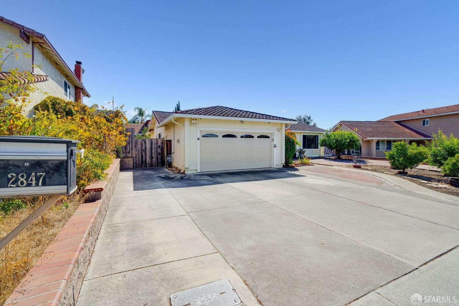 Detail Gallery Image 2 of 37 For 2847 Norcrest Dr, San Jose,  CA 95148 - 4 Beds | 2 Baths