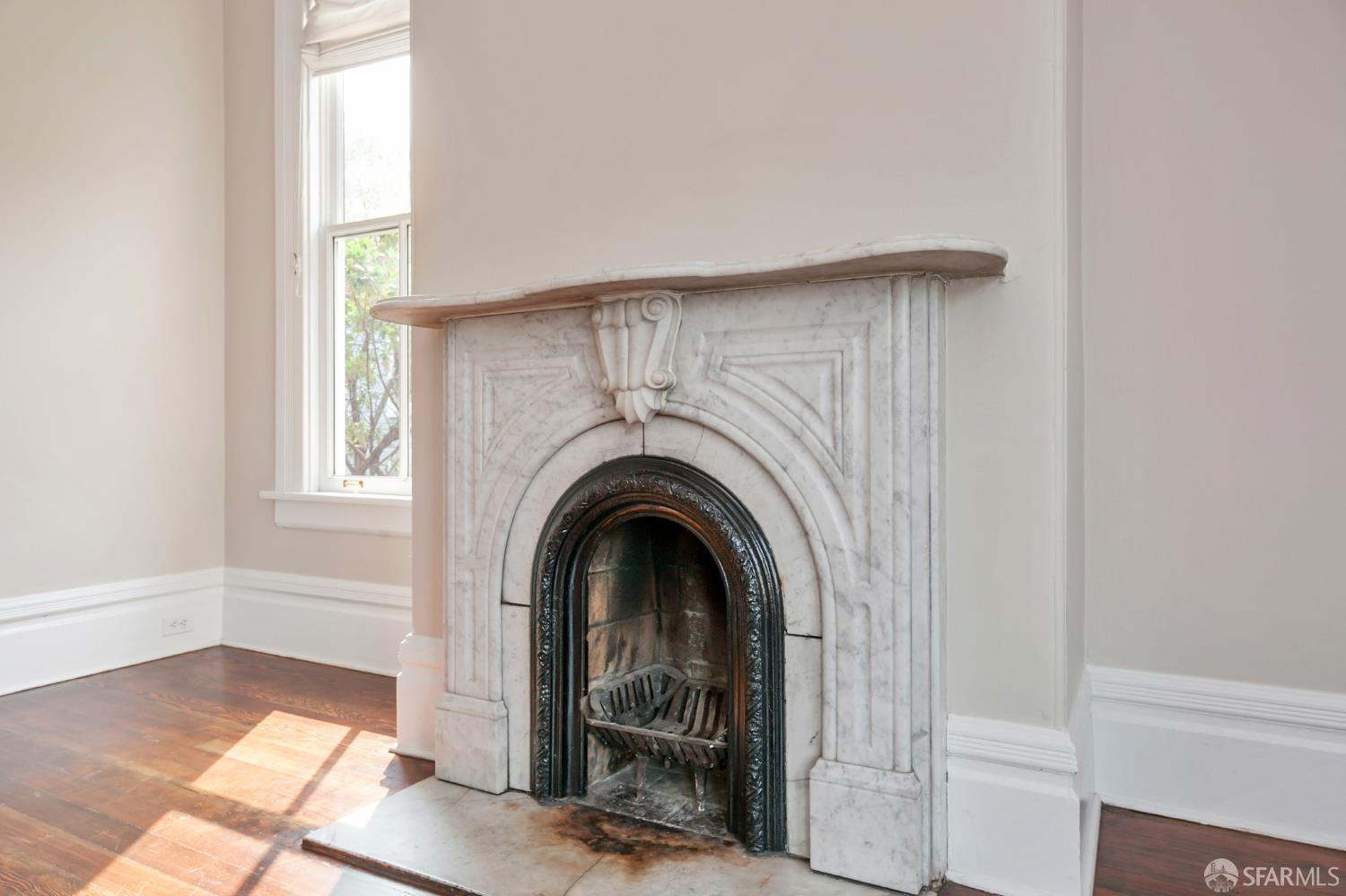 Photo #3: 425079458 Listing 