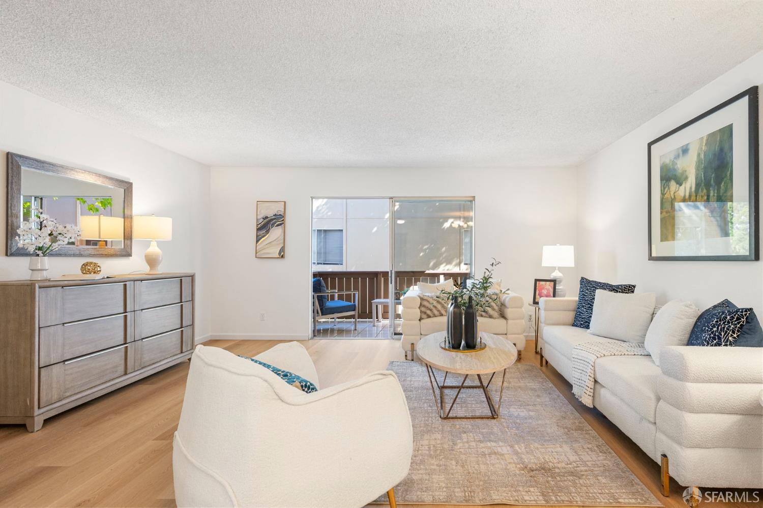 Detail Gallery Image 4 of 54 For 1327 Webster St #B210,  Alameda,  CA 94501 - 2 Beds | 1 Baths