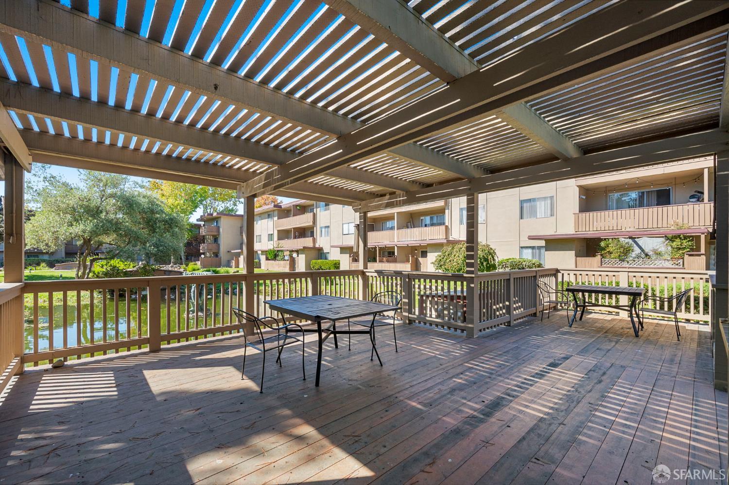 Detail Gallery Image 29 of 54 For 1327 Webster St #B210,  Alameda,  CA 94501 - 2 Beds | 1 Baths