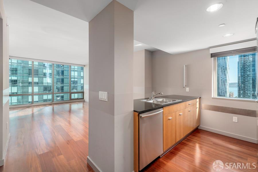 Detail Gallery Image 3 of 22 For 333 1st St #N1505,  San Francisco,  CA 94105 - 1 Beds | 1 Baths