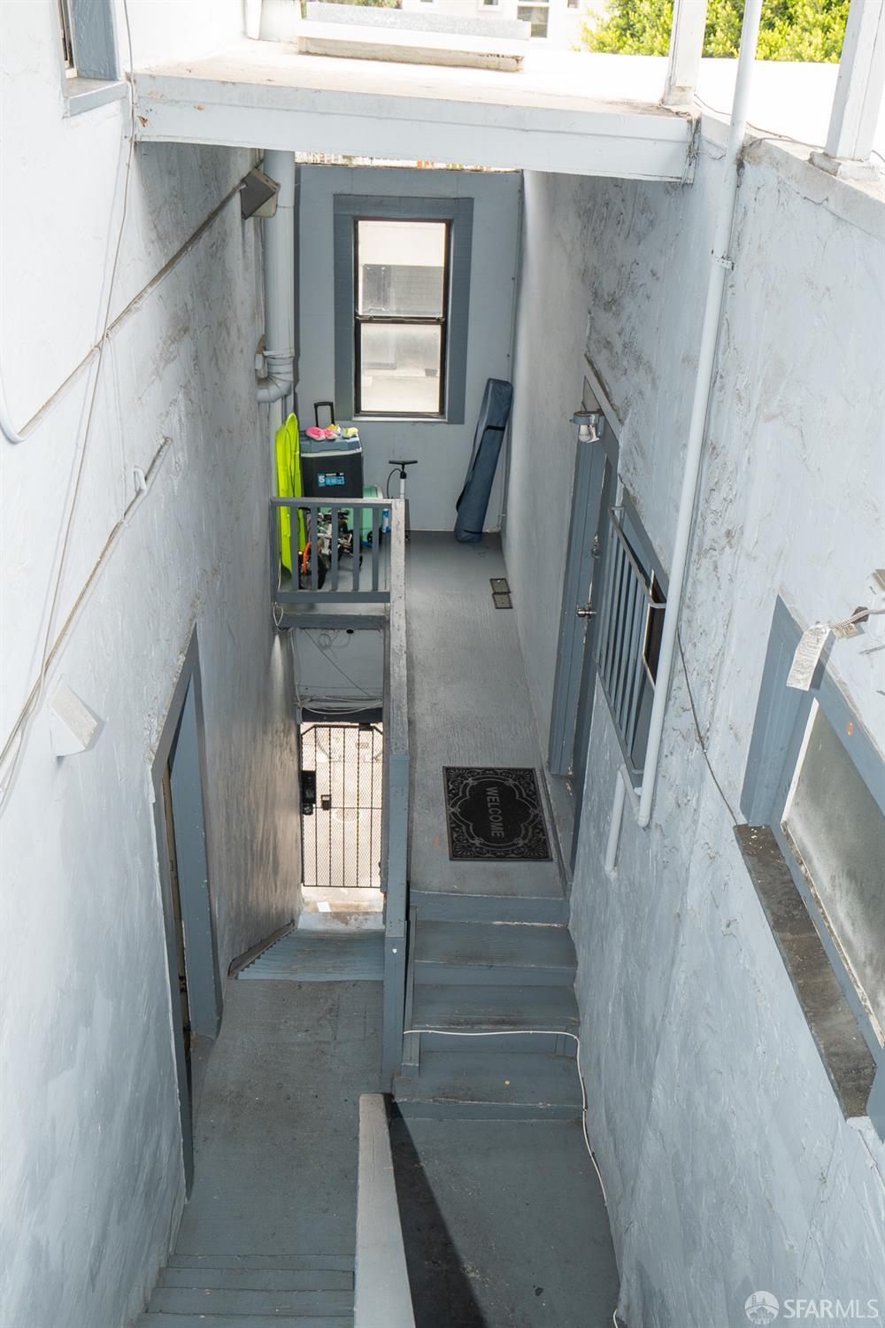 Detail Gallery Image 13 of 23 For 3265 22nd St, San Francisco,  CA 94110 - – Beds | – Baths