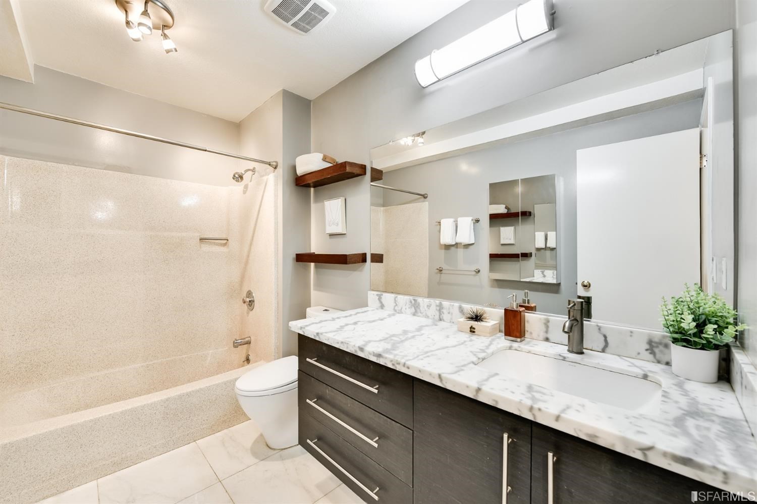 Detail Gallery Image 13 of 20 For 1920 Ocean Ave 2g,  San Francisco,  CA 94127 - 2 Beds | 1 Baths