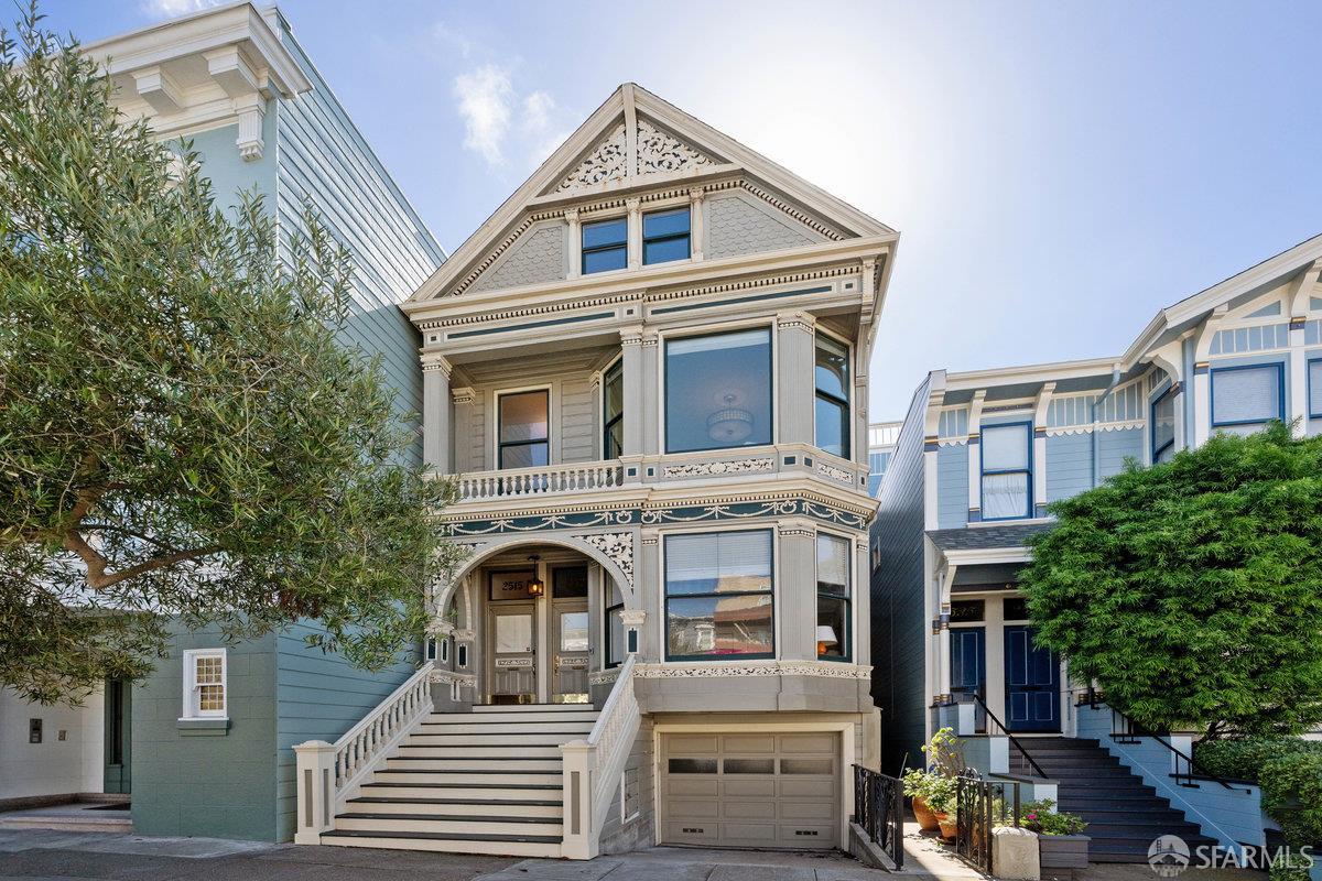 Photo #2: 425077741 Listing 