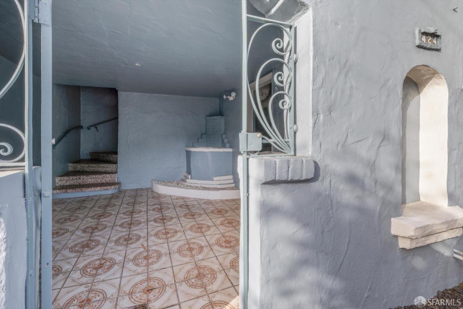 Detail Gallery Image 2 of 64 For 424 Garfield St, San Francisco,  CA 94132 - 4 Beds | 2 Baths