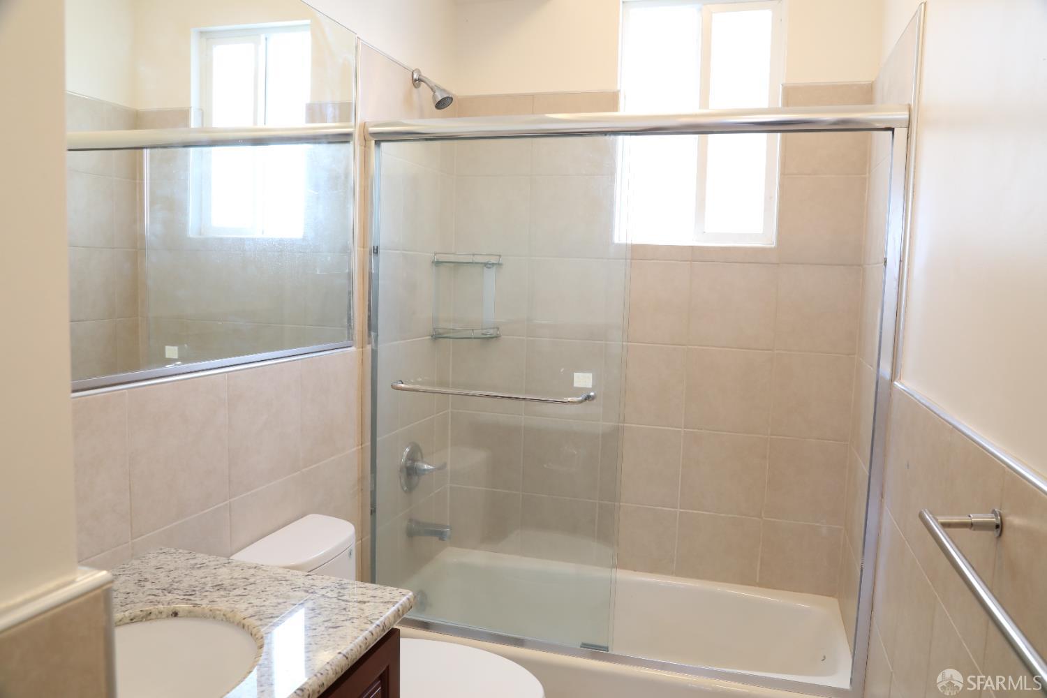 Detail Gallery Image 7 of 13 For 2726 San Bruno Ave #2724,  San Francisco,  CA 94134 - 3 Beds | 2 Baths