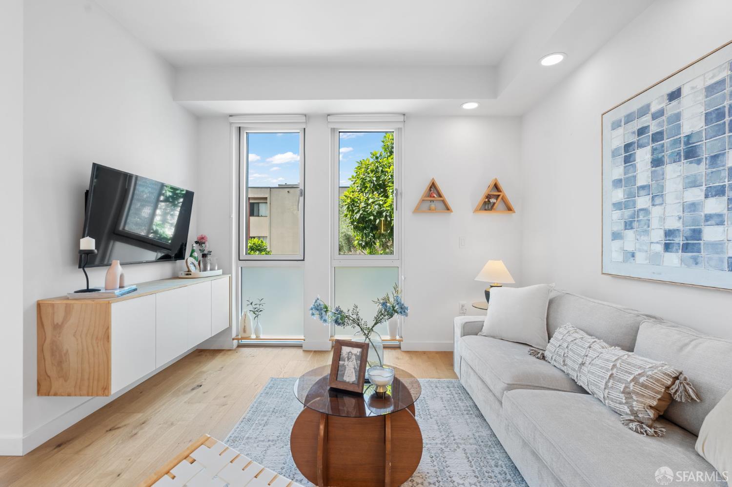 Detail Gallery Image 3 of 31 For 388 Fulton St #208,  San Francisco,  CA 94102 - 0 Beds | 1 Baths