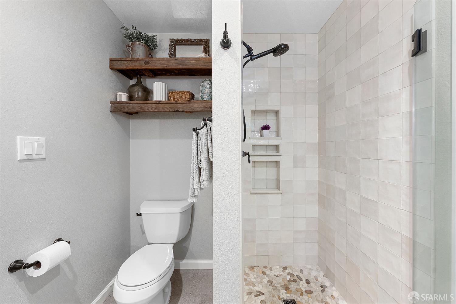 Detail Gallery Image 24 of 39 For 3299 Runnymede Ct, Pleasanton,  CA 94588 - 4 Beds | 2 Baths