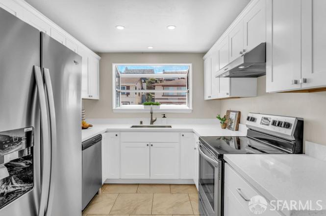 Detail Gallery Image 8 of 61 For 123 Appian Way, South San Francisco,  CA 94080 - 4 Beds | 3 Baths