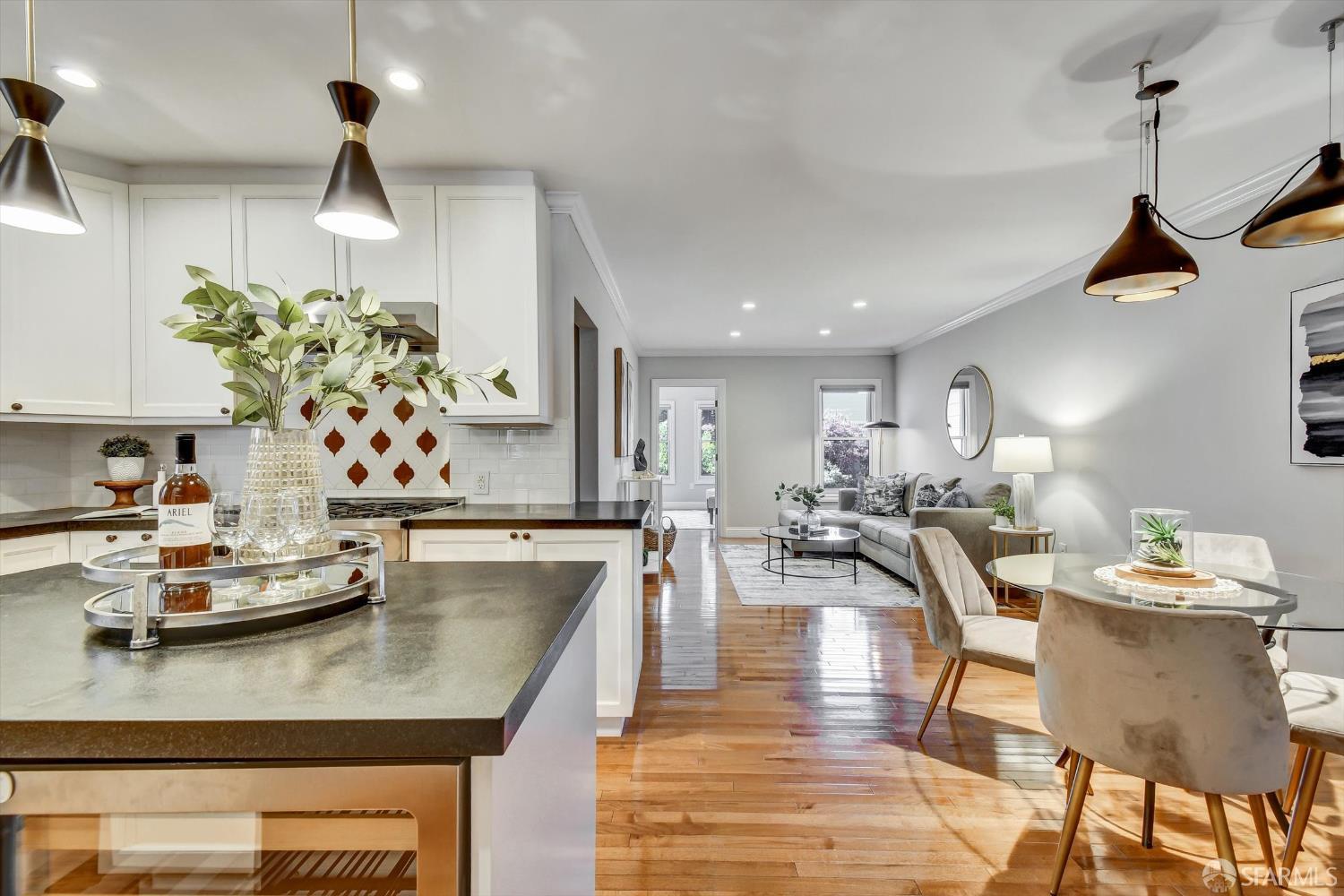 Detail Gallery Image 22 of 62 For 1258 York St, San Francisco,  CA 94110 - 3 Beds | 2/1 Baths