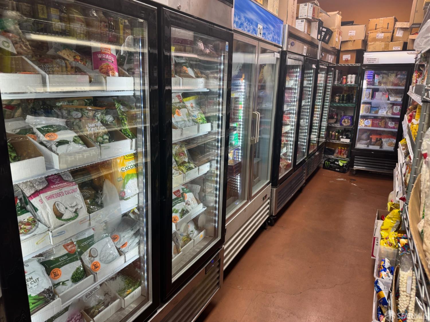 Detail Gallery Image 6 of 23 For 3265 22nd St, San Francisco,  CA 94110 - – Beds | – Baths