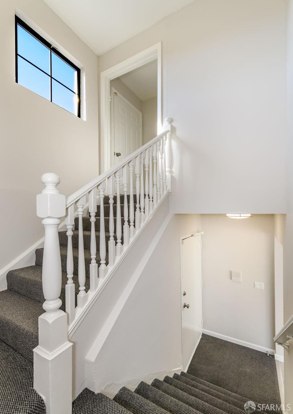 Detail Gallery Image 11 of 23 For 12 Hattie St #3,  San Francisco,  CA 94114 - 3 Beds | 3 Baths