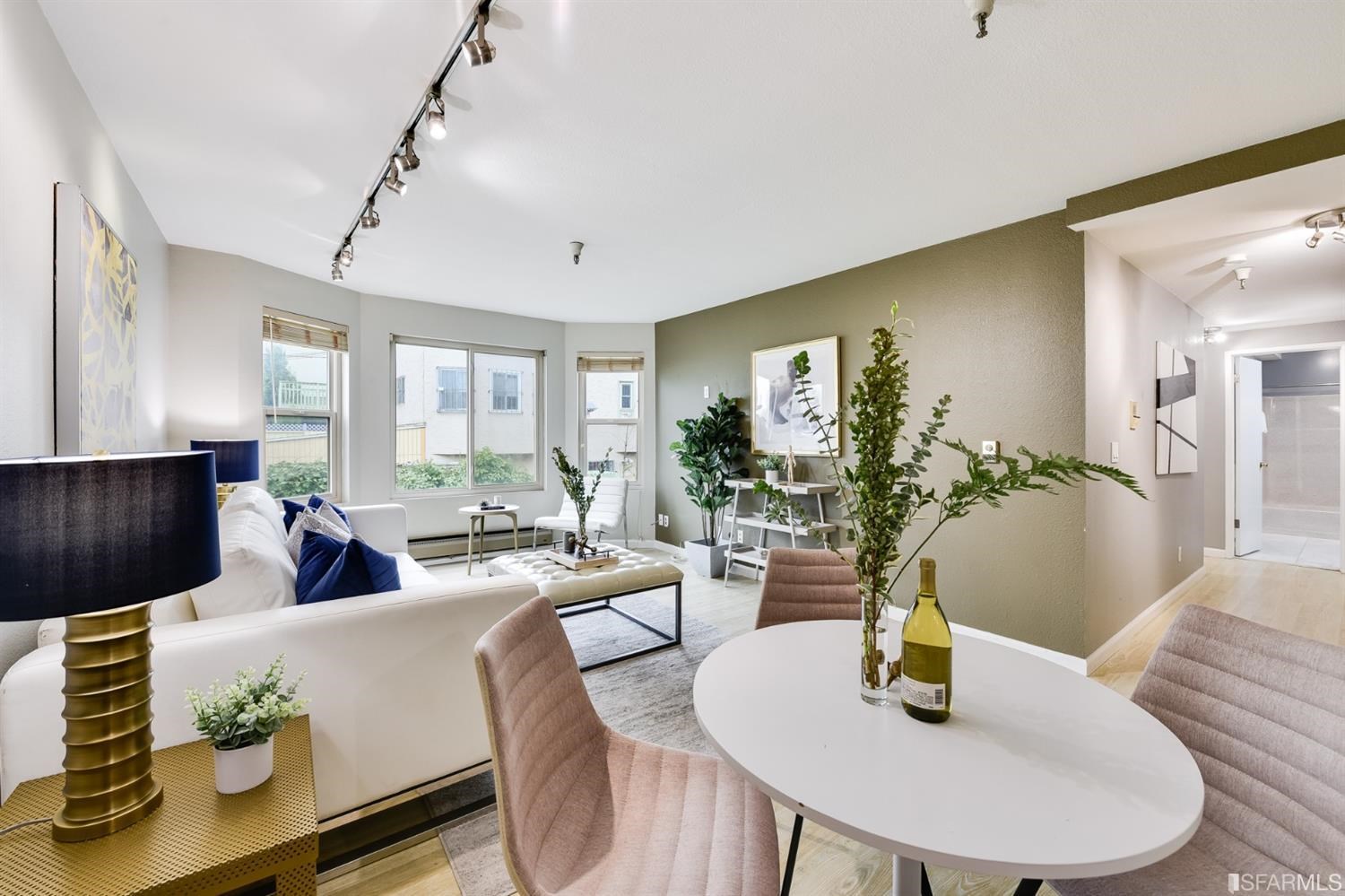 Detail Gallery Image 2 of 20 For 1920 Ocean Ave 2g,  San Francisco,  CA 94127 - 2 Beds | 1 Baths
