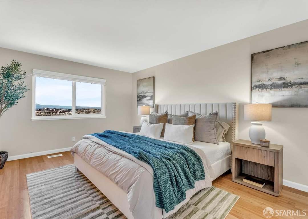 Detail Gallery Image 13 of 61 For 123 Appian Way, South San Francisco,  CA 94080 - 4 Beds | 3 Baths